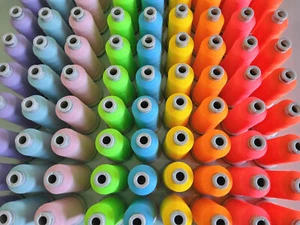 Madeira Stickgarn Frosted Matt NEON & Pastell  frei Farbwahl NEU 0,387 €/100m 🧵 - Bild 1 von 28