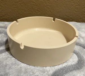 Vintage Peter Pan Beige Contempo Round Ashtray 6” - Picture 1 of 5