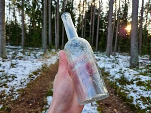 WWI ORIGINAL GERMAN CAPTURED FRENCH LYON WINE BOTTLE from CHRISTMAS BATTLES - Picture 1 of 13