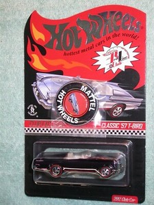 Hot Wheels 2012RLC Membership Custom 57 T Bird Purple 1/4500 on card with badge