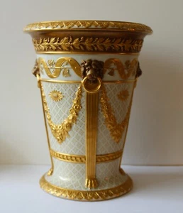 BEAUTIFUL ANTIQUE WEDGWOOD VASE  19TH CENTURY - Picture 1 of 5