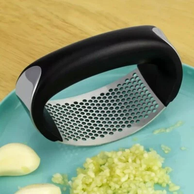 STAINLESS STEEL GARLIC CRUSHER SQUEEZER PRESS MASHER MINCER KITCHEN MANUAL TOOL - Image 1 of 4