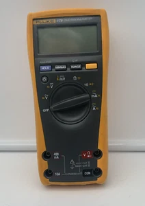 Fluke 179 True RMS Digital Multimeter - Picture 1 of 4
