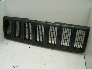 Jeep Grand Cherokee Front grille (1996-1999) - Picture 1 of 2