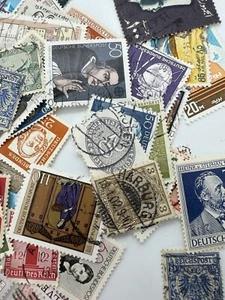 Vintage International Stamp Lot - Used And Unused Stamps - See Description - Picture 1 of 8