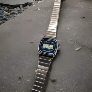 Casio LA670W Vintage Donna Usato Ed Altro ... - Foto 1 di 13