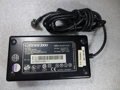 100% geprüft. Funktion wie NEU !!!  Netzteil GATEWAY ADP45CB 19V 2,4A - Bild 1 von 2