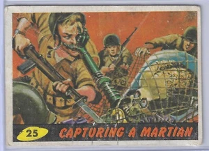 1962 Mars Attacks 25 Capturing A Martian RAW Bubbles / Topps STC - Picture 1 of 2