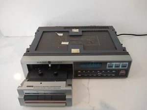 Reproductor de cassetes debajo del gabinete GE General Electric Modelo # 7-4265A PROBADO FUNCIONA - Imagen 1 de 6