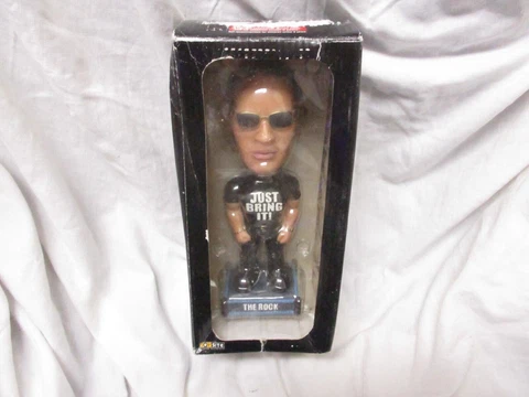 WWE WWF SUPERSTARS THE ROCK Dwayne Johnson TOY SITE Bobble Head  NIB Cover