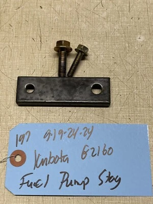 Placa de retención de bomba de combustible para tractor Kubota G2160 Foto 1 de 3