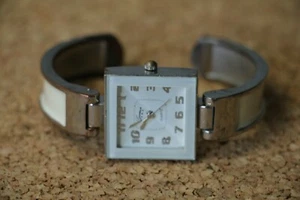 Vintage Geneva Metal Women's Cuff Band Wristwatch Square Base - Picture 1 of 4