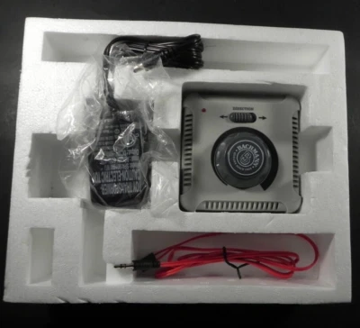 Bachmann 44211 HO, N And On30 Scale Power Pack And Speed Controller - Image 1 of 4