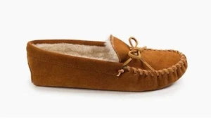 Minnetonka Mokassin Herren Flor Gefüttert Hardsole Slipper in Braun, Größe 11 M - Bild 1 von 6