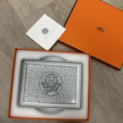 Nuevo plato/bandeja de sushi de platino Hermes Mosaique Au 24 Foto 1 de 4