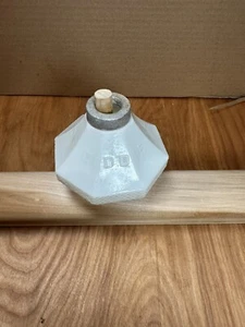 ANTIQUE WHITE MILK GLASS LIGHTNING ROD BALL DIDDIE BLITZEN Iowa Only 1 Cap - Picture 1 of 5