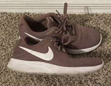 nike tanjun womens mauve
