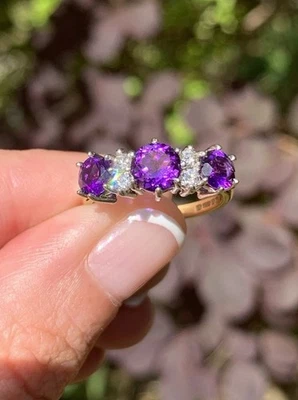 Драгоценное кольцо из золота 18 карат с аметистом и бриллиантом Cropp & Farr - Изображение 1 из 4