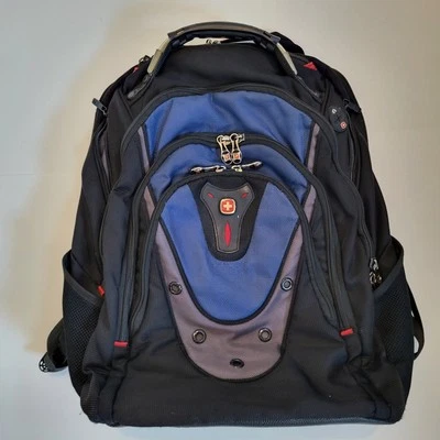 Mochila para portátil SwissGear Wenger Ibex bolsillos con cremallera acolchado amortiguador Foto 1 de 4