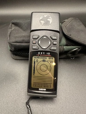 Garmin GPS12 Handheld Personal Navigator Hiking Fishing Sailing plus case bundle - Image 1 of 4