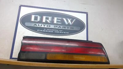 CRACKED Tail Light PONTIAC FIREBIRD Right 86 87 88 89 90 91 92 RH REAR LAMP - Image 1 of 4