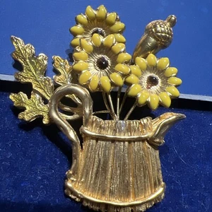 Vintage Sunflower Brooch Pin - Picture 1 of 12