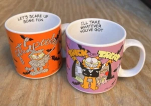 1978 Garfield Halloween Enesco Mugs Jim Davis RARE -Garfield Dracula, The Mummy - Picture 1 of 7