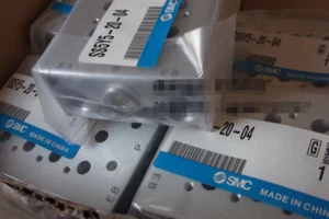 SMC bus plate SS5Y5-20-04 NEW - Picture 1 of 2