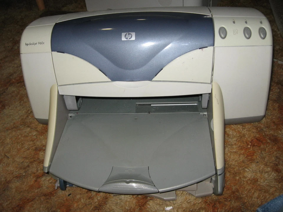 HP Deskjet 960C Standard Inkjet Printer - Image 1 of 4