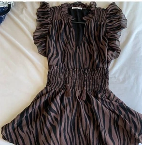 Falda corta con volantes con estampado de cebra/tigre marrón Karlie talla pequeña Pickleball - Imagen 1 de 6