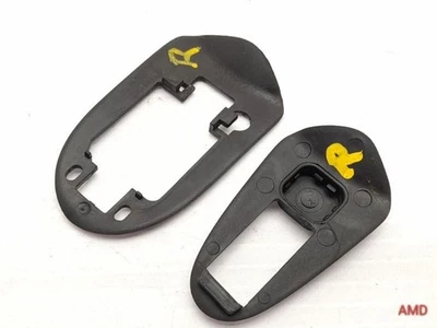 BMW 335xi 335i 328i 328xi E92 E90 2010 manija de puerta derecha juego de base de goma 2 piezas  Foto 1 de 2