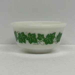 DE COLECCIÓN MCM AVELLANA ATLAS HOJAS DE HIEDRA VERDE 5" TAZÓN DE VIDRIO DE LECHE - ARTÍCULOS PARA EL HOGAR - MEZCLA - COCINA - Imagen 1 de 5