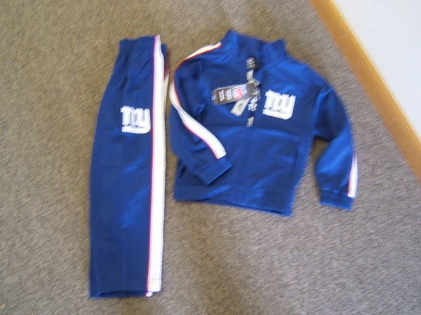 NFL Giants Reebok Child 2 piece set S (4) jacket pants - Photo 1/1
