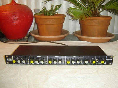 DOD R-855, 4 Channel Stereo Preamp Mixer, Vintage Rack - Image 1 of 4