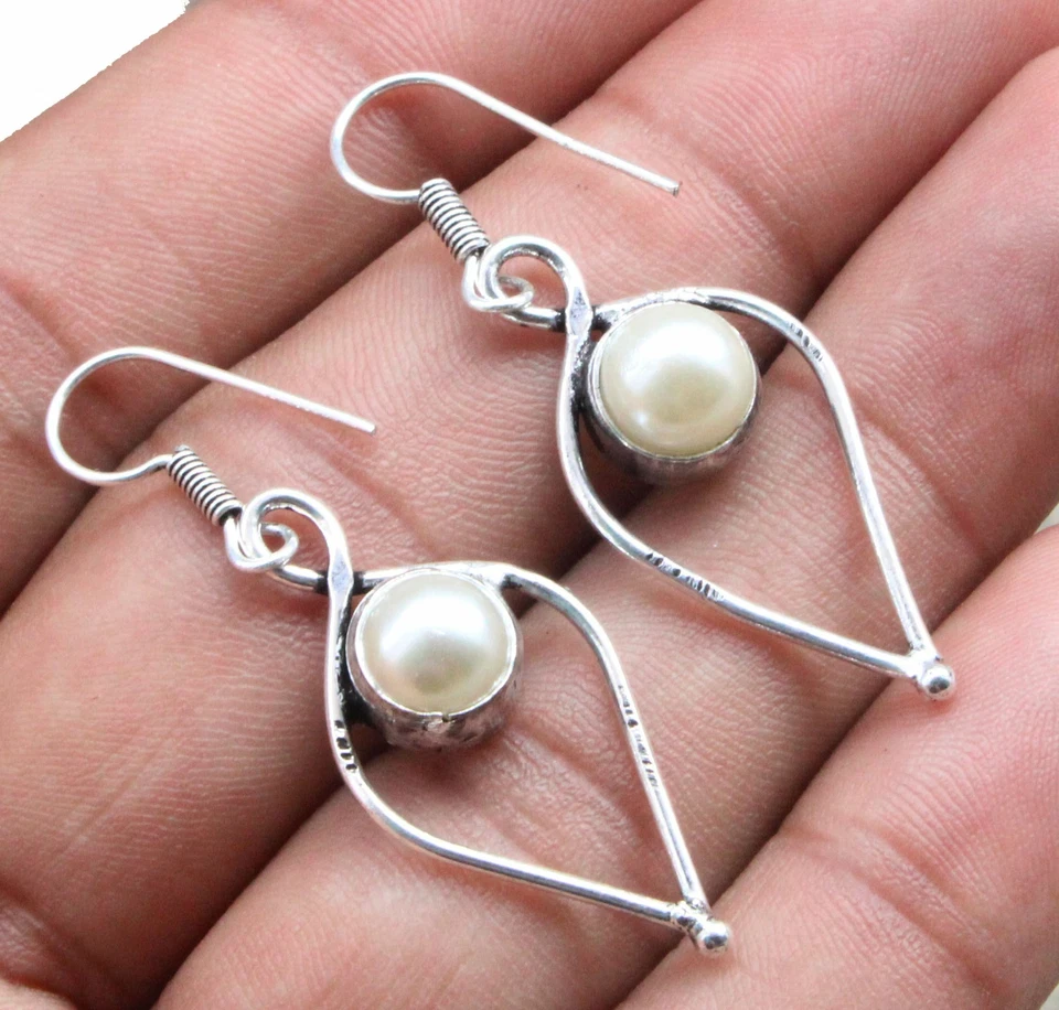 Pendiente colgante de piedras preciosas de perlas de agua dulce con superposición de plata de ley 925 U247-A60 Foto 1 de 1