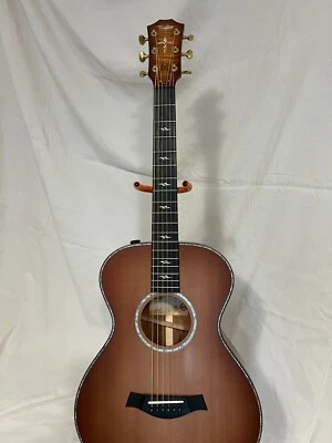 Taylor Custom GC 12-Fret Cedar/AA Koa 2022 (Catch #10) Отличное состояние товара - Изображение 1 из 4