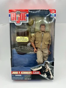 Hasbro GI Joe Colección Clásica John F. Kennedy PT-109 Boat Commander 2000 Nuevo - Imagen 1 de 4