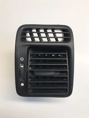 Левая вентиляционная решетка со стороны водителя для Honda CR-V 2005 от оригинального производителя P/N 77640-S9A-00 - Изображение 1 из 4