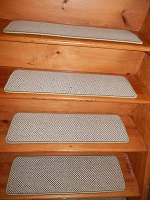 14 = PASSO 9" x 29" + aterrissagem 27" x 29" escada degraus lã tecida.  - Imagem 1 de 4