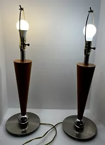 Paar Mid Century Modern Naturholz Lampen mit 9" Edelstahlfuß - Bild 1 von 5