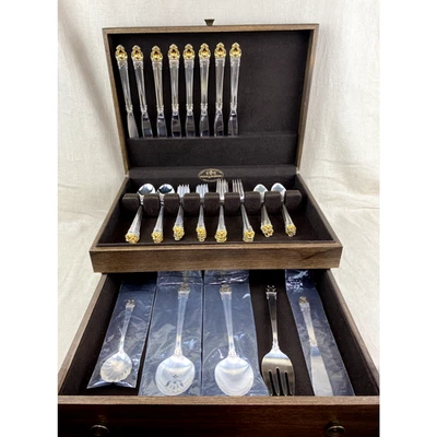 Golden Crown by Reed & Barton Silverplate Flatware Set for 8 Service 45 pcs - Image 1 of 4