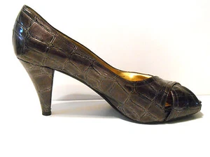 Beautiful J. Renee Lavendar Peep Toe Snakeskin High Heel Shoes Womens 8 1/2 M - Picture 1 of 8