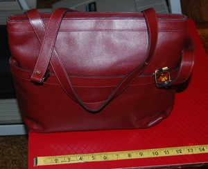 eighteen aigner handbolsa