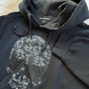 Karl Lagerfeld Paris Skull Logo Hoodie Mens Size M Black Pullover Sweatshirt - Picture 1 of 9
