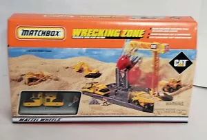 Vintage 1997 Matchbox Mattel Wrecking Zone CAT 32987 - Picture 1 of 6