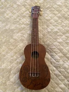 Gontessa Ukulele Japan - Picture 1 of 8