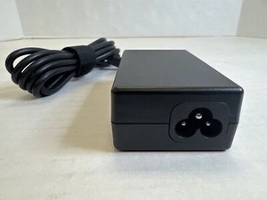L67440-001 HP 65W USB-C AC Adapter - Afbeelding 1 van 3