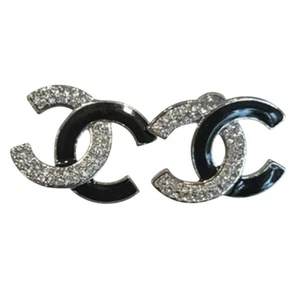 Chanel Orecchini a perno CC ad incastro cristallo nero e argento autunno 2023 (CCXX035) - Foto 1 di 6