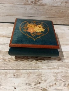 Vintage Italian Made Music Schmuckkästchen You Light Up My Life - Bild 1 von 7