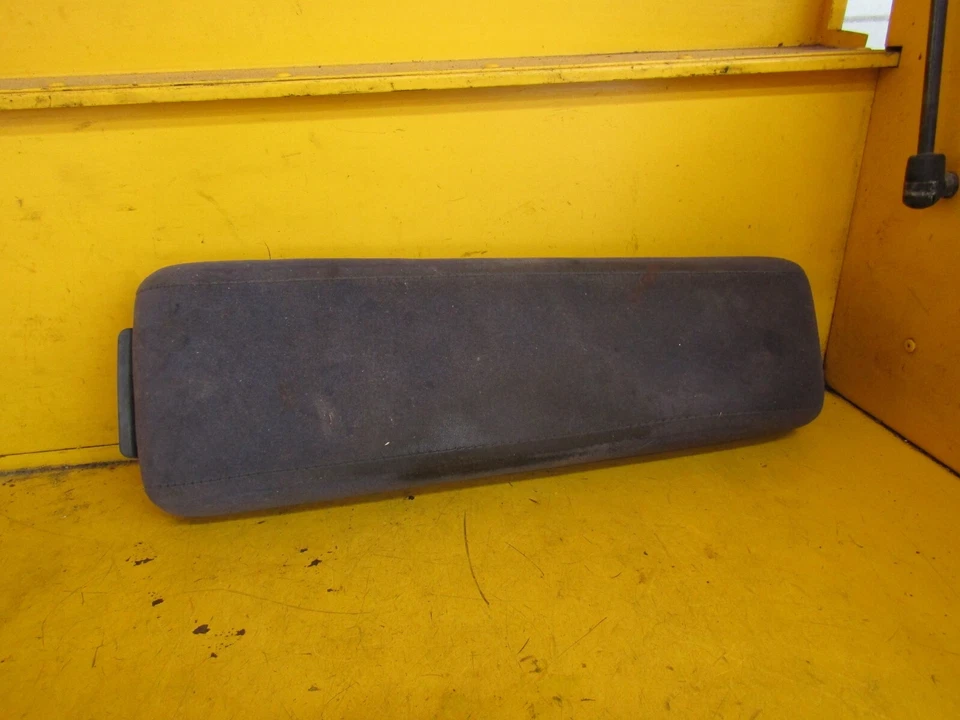 1995-1999 Chevrolet Monte Carlo tampa do console central fabricante de equipamento original 95 96 97 98 99 - Imagem 1 de 4